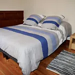 4 Personnes Les Bains 아파트 메르레뱅